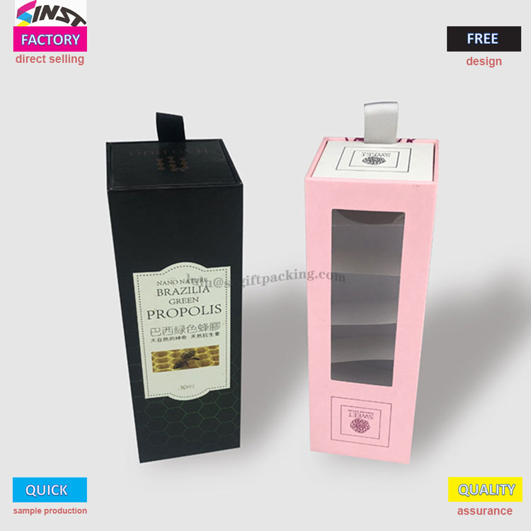 Дали овие две кутии за подароци со есенцијални масла ги тераат клиентите да кажат „да ги отвориш како да добиваш природен подарок“?